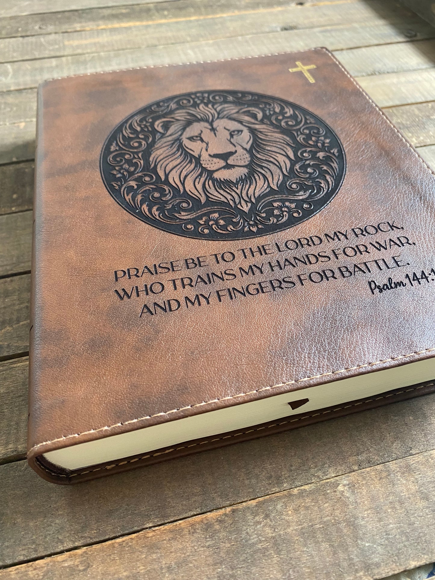 Lions Head - NIV Journaling Bible